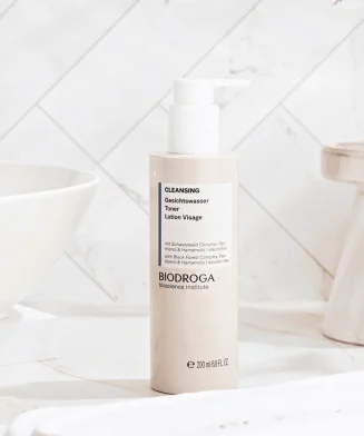 Alternative view of Biodroga Bioscience Institute Cleansing Toner